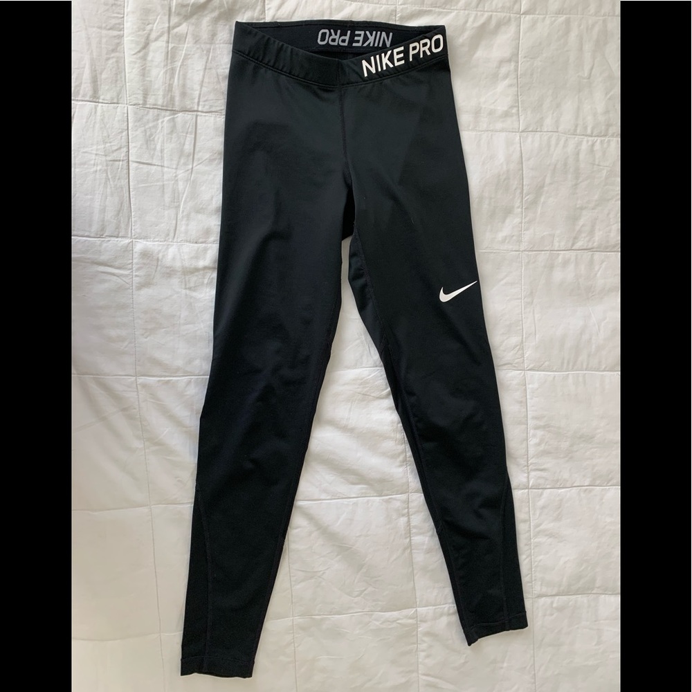 Woman’s Nike Pro Black leggings